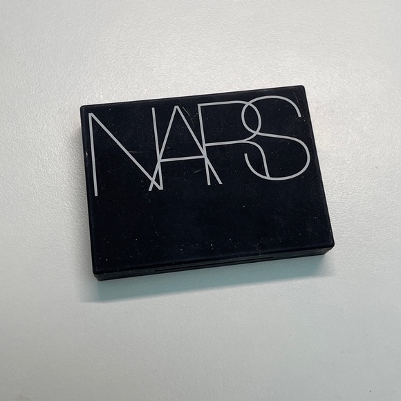 like new Nars Duo Eyeshadow ST PAUL DE VENCE - Size 0.04 Oz. / 1.1 g x 2 - Picture 2 of 5